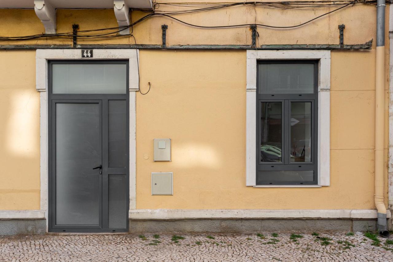 Altido Stylish Arroios Apartments, 20 Min To Centre Лиссабон Экстерьер фото